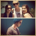 Miley With Fans/Friends. - miley-cyrus photo