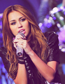 Miley!!!!!!!!!! - miley-cyrus photo