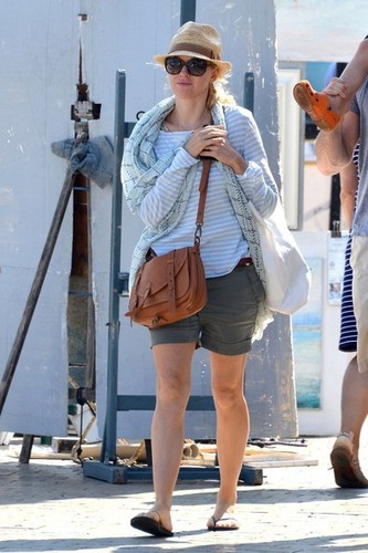  Naomi Watts and Liev Schreiber Take a Walk [July 16, 2012]