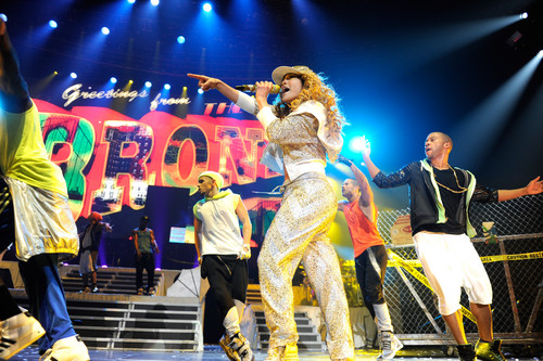 Performs In Newark [20 July 2012]
