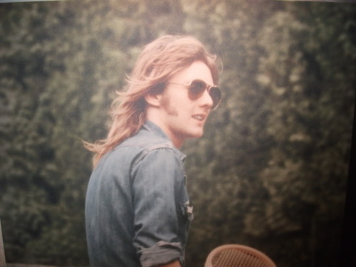  কুইন at Ridge Farm in 1975