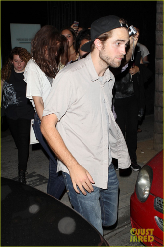  Robert - Spending the evening at The Hotel Cafe - July 19, 2012