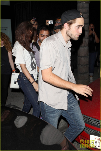  Robert - Spending the evening at The Hotel Cafe - July 19, 2012