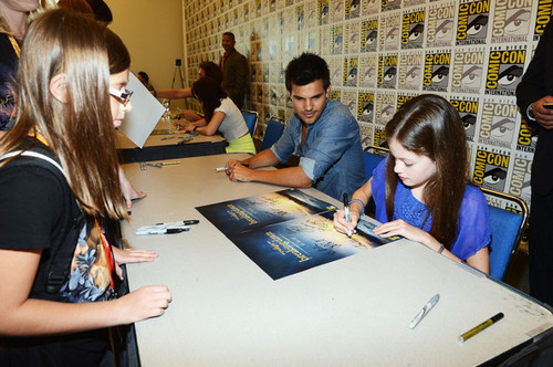 Twilight Saga Cast At Comic Con