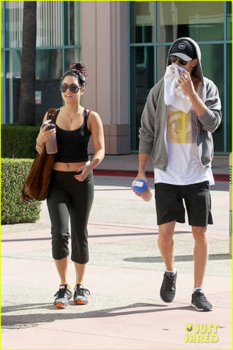  Vanessa - Early morning workout in Hollywood - July 19, 2012