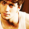 SAMAËL  ϟ  It's not the wings that make the angel -aaron-johnson-31688684-100-100