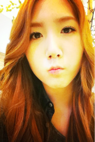 120505 A PINK Yookyung’s Wagle Update “Long Hair i miss miss it..