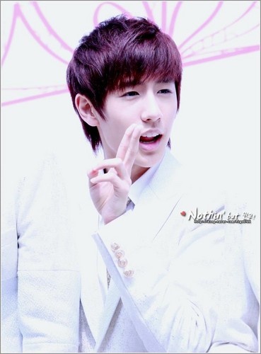 120526 Dearberry Fan Signing Event