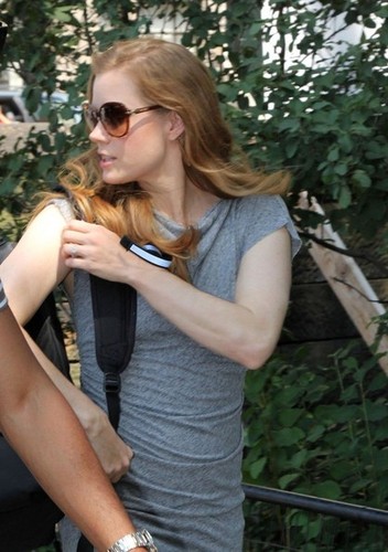  Amy Adams Heads to Central Park