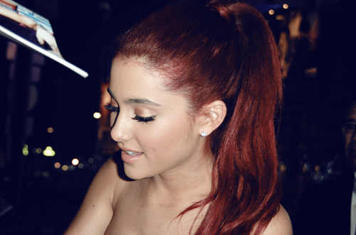  Ariana Grande
