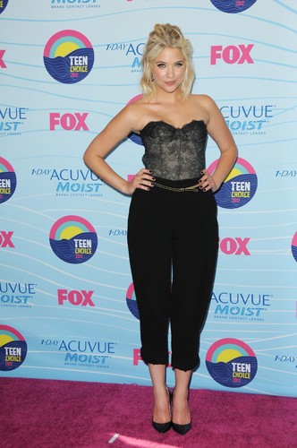  Ashley at Teen Choice Awards 2012