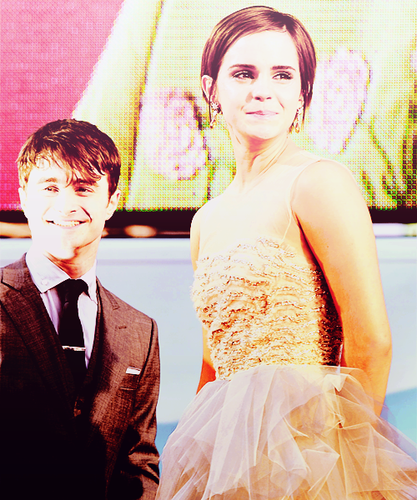  Daniel Radcliffe and Emma Watson