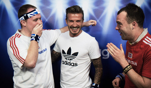  David Beckham Surprises Team GB অনুরাগী