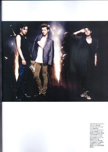 EXO-K L’Officiel Hommes Magazine