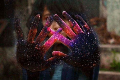  Galaxy Hands