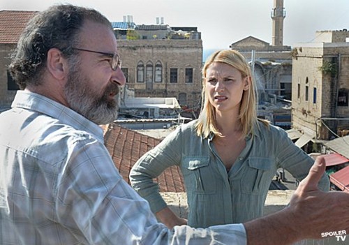  Homeland - Episode 2.01 and 2.02 - Promotional foto's MQ