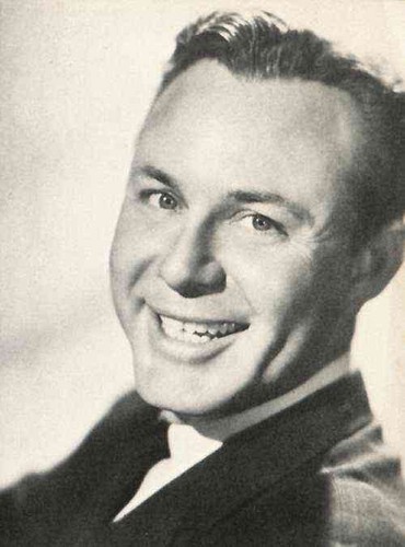  James Travis "Jim" Reeves (August 20, 1923 – July 31, 1964