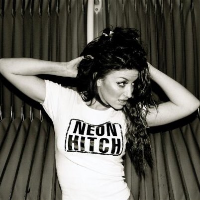 Neon Hitch <3