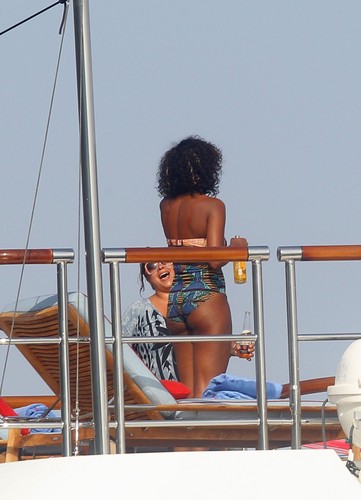  Wearing A Bikini On A Yacht In France [27 July 2012]