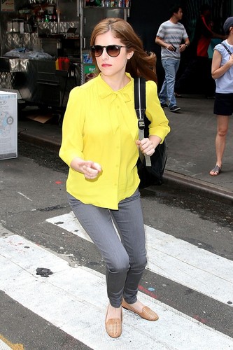  August 08 Arriving to TV Studios in New York to Promote ParaNorman