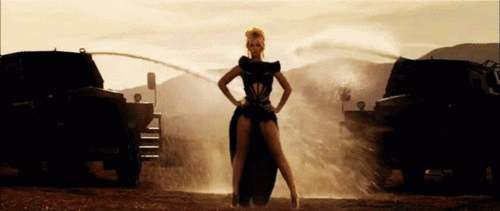  Beyoncé in ‘Run The World (Girls)’ 音乐 video