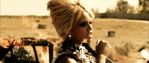  Beyoncé in ‘Run The World (Girls)’ musique video