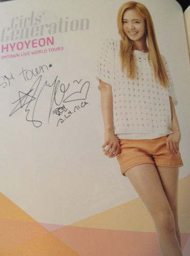  Hyoyeon @ Girls’ Generation Catalogue Booklet