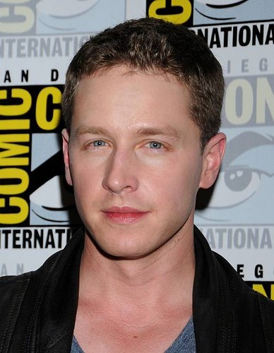 Josh at Comic Con 2012 - Once Upon A Time