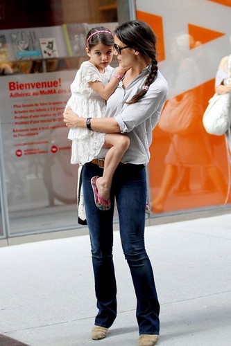 Katie Holmes and Suri in NYC [August 6, 2012]