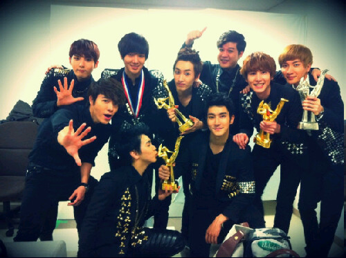  Super Junior :)