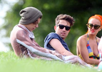 AUG 14TH - HARRY AT A PARK WITH FRIENDS