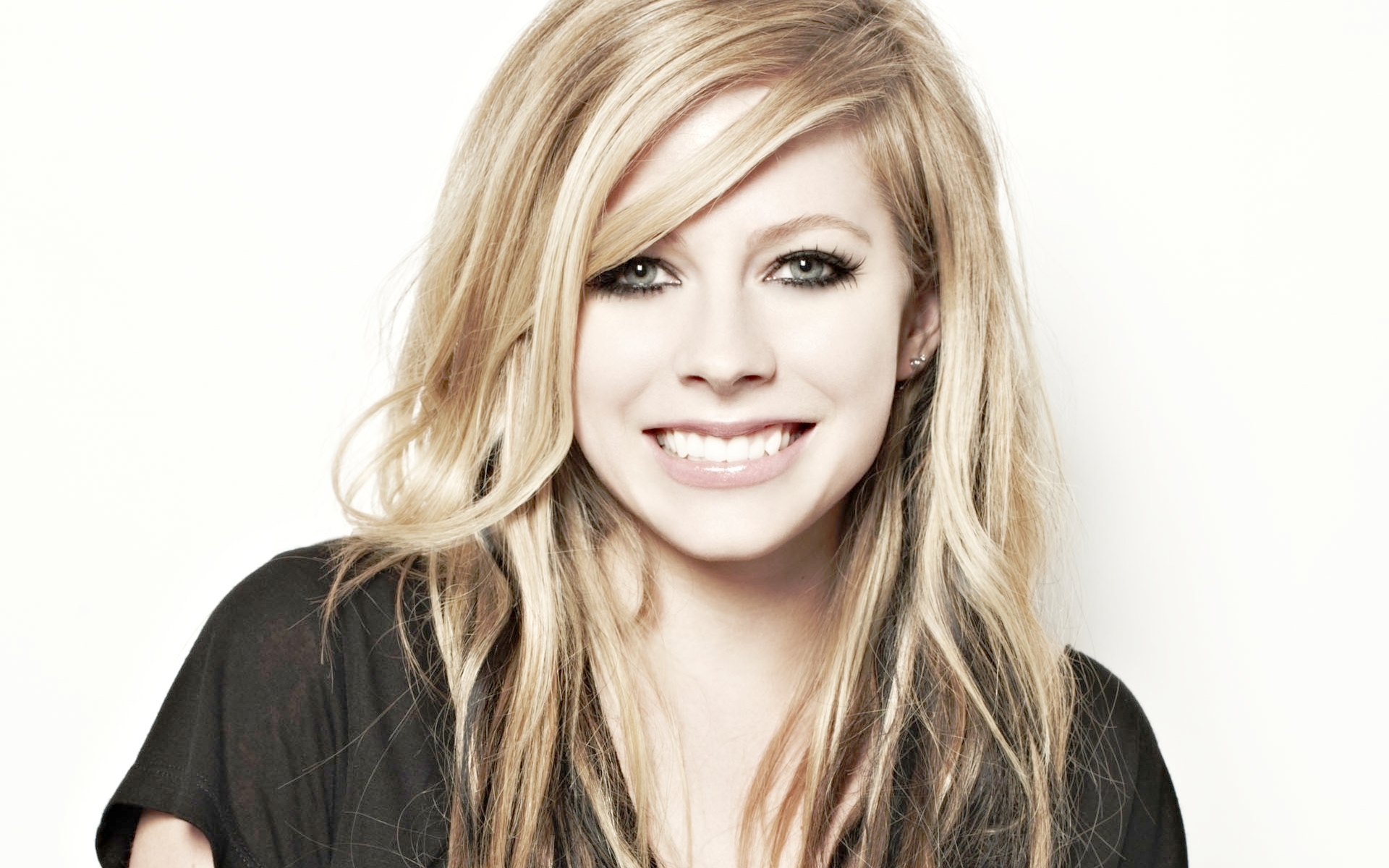 Avril Lavigne アヴリル ラヴィーン 壁紙 ファンポップ
