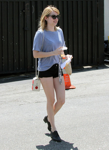  Emma Roberts and Evan Peters Go to Coffee [August 10, 2012]