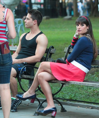  Lea Michele & Dean Geyer Filming On A Bench In New York City