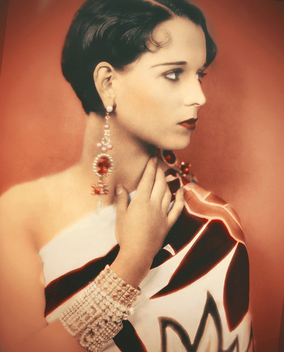  Louise Brooks in Colour!