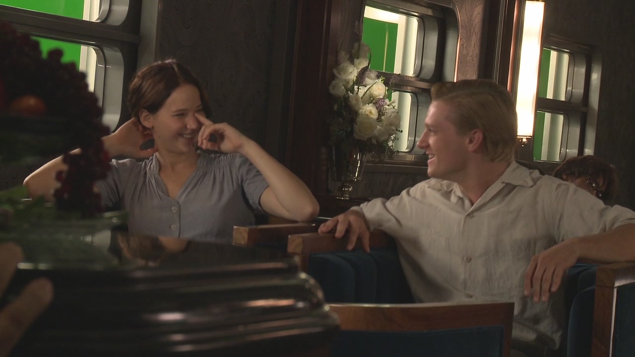 Making Of: Cast - Peeta Mellark and Katniss Everdeen Photo 