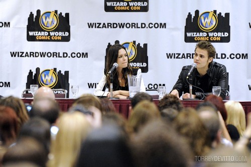 Torrey and Paul at World Wizard Comic Con (April 14th, 2012)
