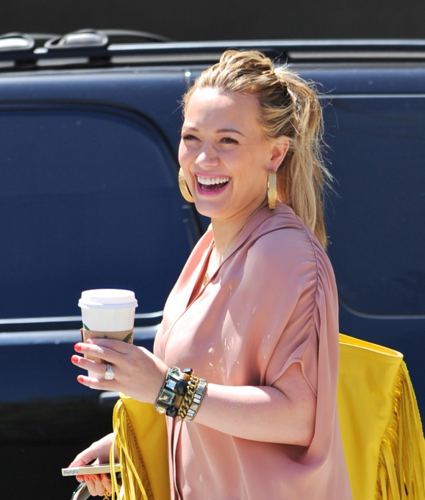 Hilary - Out for coffee in Hollywood - 06, June 2012