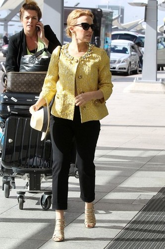 Kylie Minogue Heads to the Airport [August 2, 2012]