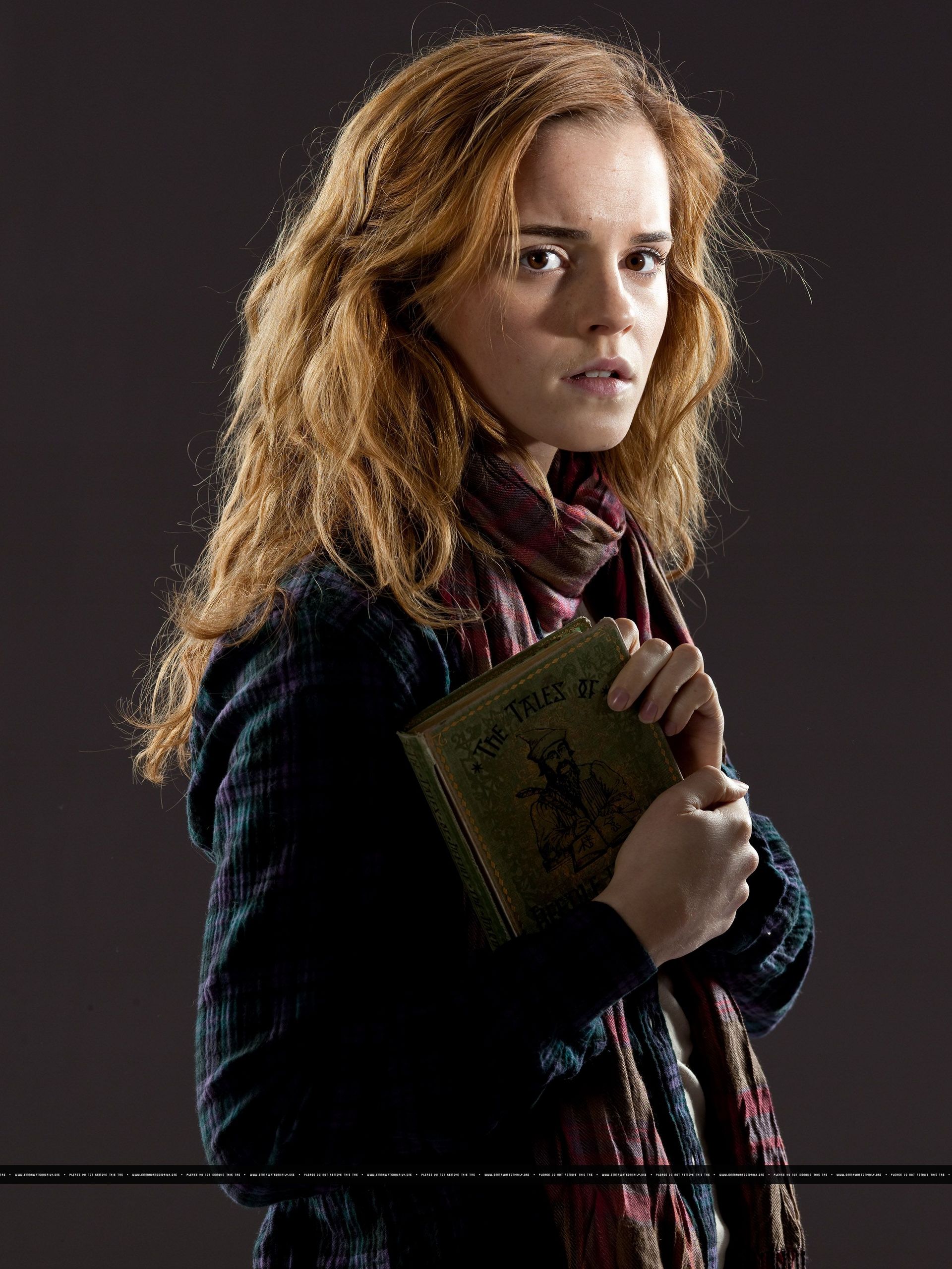 New promotional pictures of Emma Watson for Harry Potter and the