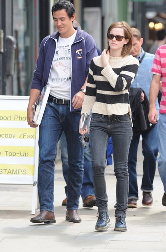 Out & About in London - 25 August, 2012 - HQ