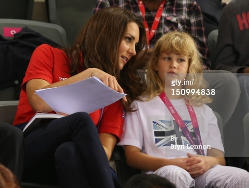  Duchess Catherine and Lady Louise