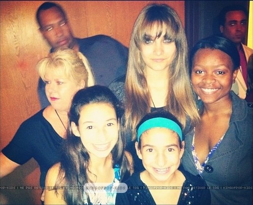 Paris Jackson with fans in Gary, Indiana ♥♥