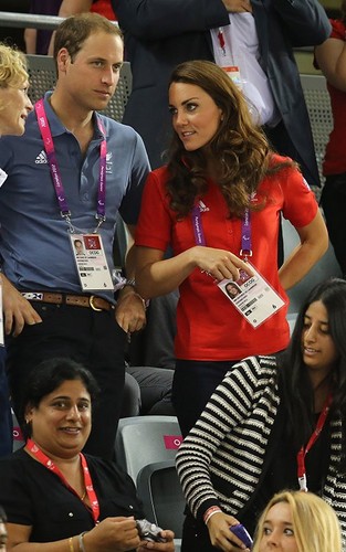  Prince William and Kate watching the track cyclisme, vélos de route on jour 1 of the Londres 2012 Paralympic Games