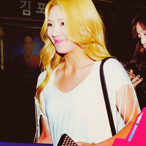 Which female kpop singer, out of these, had the BEST blonde hair look? -  Kpop - Fanpop