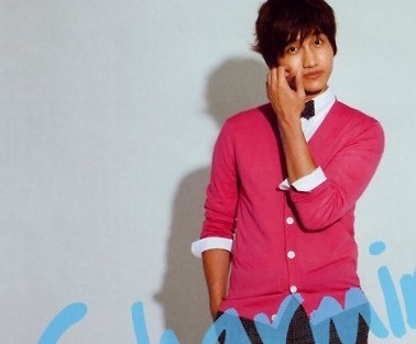 Changmin : " ______ is the most handsome man in the universe !! "