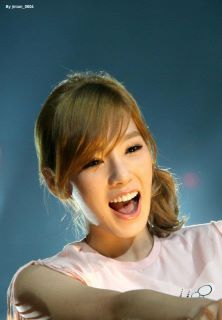 Who did Tae Yeon chose as the most popular SNSD member among foreign fans in Golden Fishery- Radio Star?