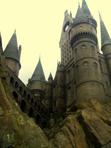  Which is the tallest tower at Hogwarts Castle?