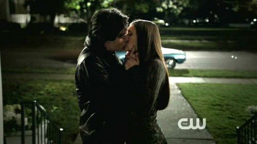 Damon kisses Elena on her front porch in which episode?