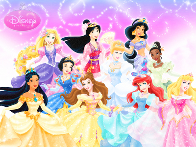  How many out of the official princesses can we see become lifted 由 at least one character in the movie (sequeals not included)?
